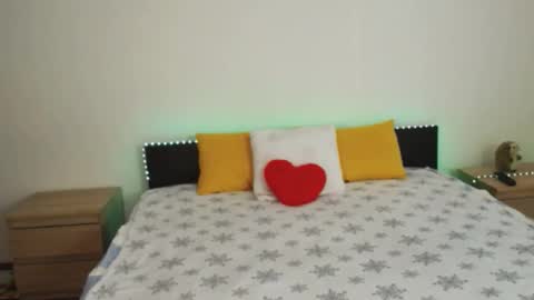 Ellis online show from February 2025 05:25:01 AM