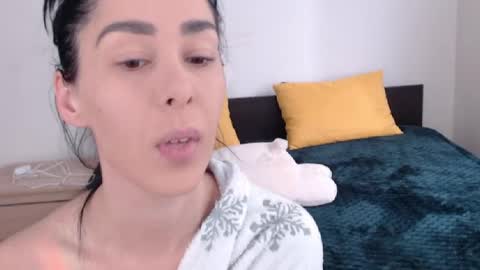 Ellis online show from April 2026 06:08:01 AM