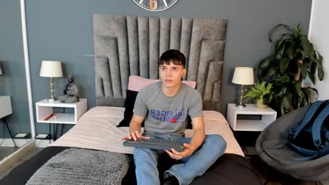 Bruno Bellini online show from November 2025 11:21:02 AM