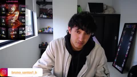 Snapshot of bruno_santos1 chatting on April 2026 11:43:01 AM Bruno online show from April 2026 11:43:01 AM