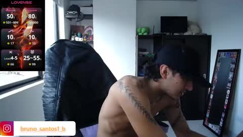 Snapshot of bruno_santos1 chatting on April 2026 01:49:01 PM Bruno online show from April 2026 01:49:01 PM