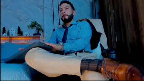 Andres Suarez online show from December 2024 06:09:02 PM