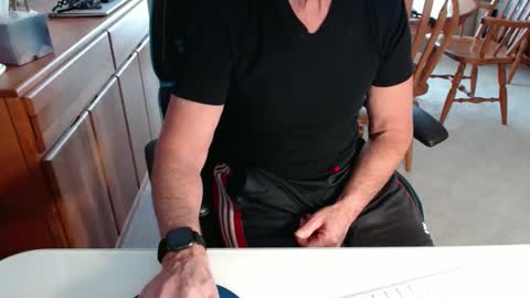 Brussells online show from February 2025 06:13:01 PM