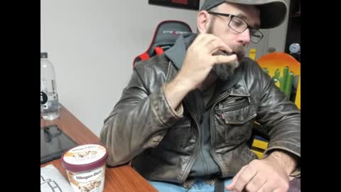 BRUTALMASTER1983 online show from January 2025 07:05:01 PM