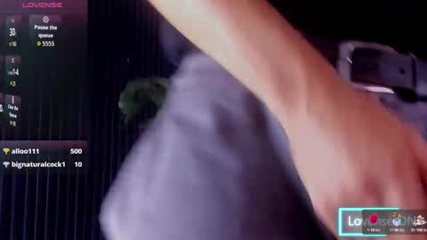 Snapshot of bry_dalton chatting on November 2025 04:12:02 AM Bry Dalton online show from November 2025 04:12:02 AM