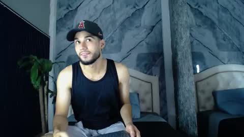 Snapshot of bry_dalton chatting on November 2025 04:35:01 AM Bry Dalton online show from November 2025 04:35:01 AM