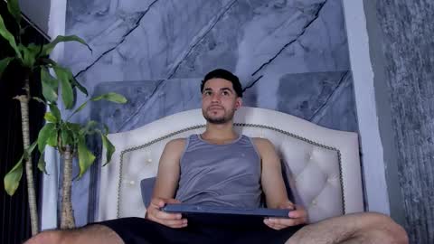 Snapshot of bry_dalton chatting on February 2026 03:43:01 AM Bry Dalton online show from February 2026 03:43:01 AM