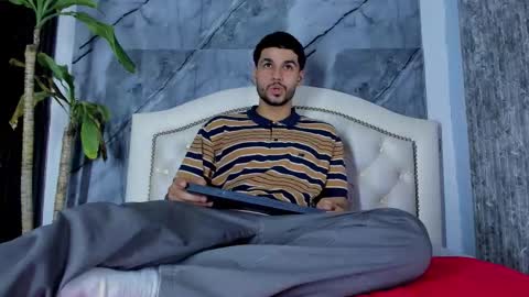 Snapshot of bry_dalton chatting on February 2026 04:52:01 AM Bry Dalton online show from February 2026 04:52:01 AM