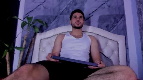 Snapshot of bry_dalton chatting on February 2026 04:57:02 AM Bry Dalton online show from February 2026 04:57:02 AM