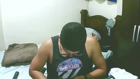 Snapshot of bryanbendy chatting on December 2025 06:30:02 AM bryanbendy online show from December 2025 06:30:02 AM