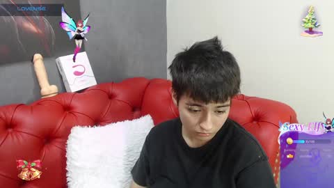 Snapshot of bryce_evans chatting on December 2024 03:32:02 PM B R Y C E  online show from December 2024 03:32:02 PM