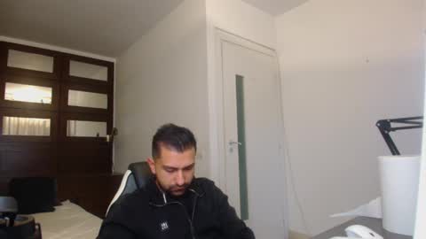 Snapshot of brycereign chatting on April 2026 04:30:01 AM BryceReign online show from April 2026 04:30:01 AM