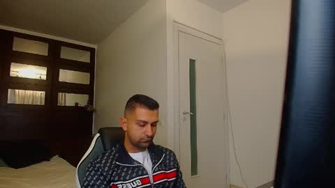 Snapshot of brycereign chatting on May 2026 04:42:02 AM BryceReign online show from May 2026 04:42:02 AM