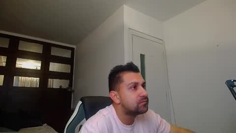 Snapshot of brycereign chatting on May 2026 04:28:02 AM BryceReign online show from May 2026 04:28:02 AM