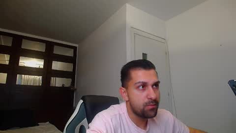 Snapshot of brycereign chatting on May 2026 04:40:02 AM BryceReign online show from May 2026 04:40:02 AM