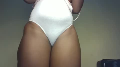 bubblebun_1 online show from March 2026 06:19:01 AM