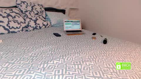 Snapshot of bubblebuttveronica chatting on February 2026 06:40:02 PM Nylon queen genuine model who bring pantyhose on chaturbate for first time the others just copy my room for money online show from February 2026 06:40:02 PM