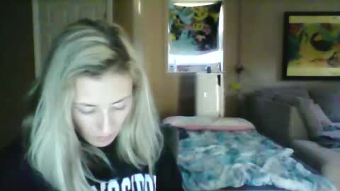 Snapshot of bubblesxxx615xxx601 chatting on March 2026 10:15:01 PM bubbles online show from March 2026 10:15:01 PM