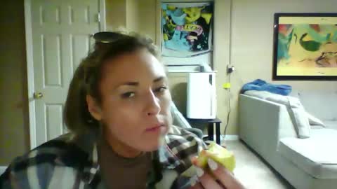 Snapshot of bubblesxxx615xxx601 chatting on March 2026 02:50:01 AM bubbles online show from March 2026 02:50:01 AM