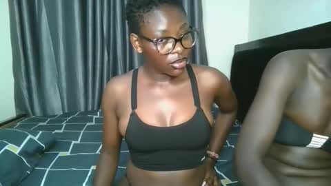 Snapshot of bubbly1_ chatting on November 2025 01:39:02 AM Bubbly online show from November 2025 01:39:02 AM