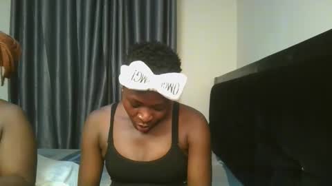 Snapshot of bubbly1_ chatting on November 2025 08:25:02 PM Bubbly online show from November 2025 08:25:02 PM