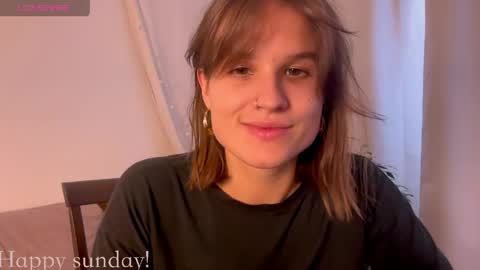 Snapshot of buckwheat_queen chatting on April 2026 06:38:01 PM Mira online show from April 2026 06:38:01 PM