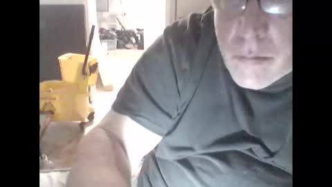 buddyluvzumore online show from January 2025 06:03:02 AM