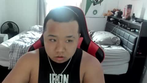 buffsexyman24 online show from February 2025 08:30:02 PM