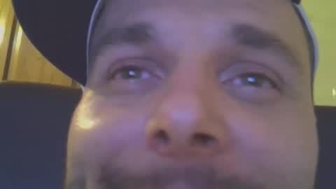 bull33_ online show from October 2025 04:44:01 AM