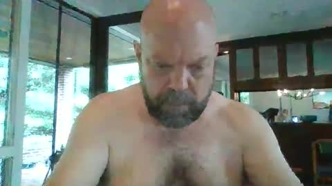 Snapshot of bulldog302w chatting on June 2026 03:22:01 PM bulldog302w online show from June 2026 03:22:01 PM