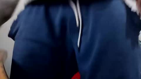 Snapshot of bullspain27266272 chatting on February 2025 10:40:02 PM bullspain27266272 online show from February 2025 10:40:02 PM