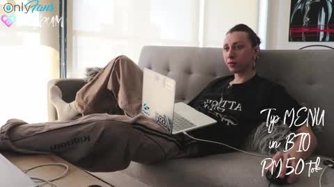 Ivan online show from September 2025 04:07:01 PM