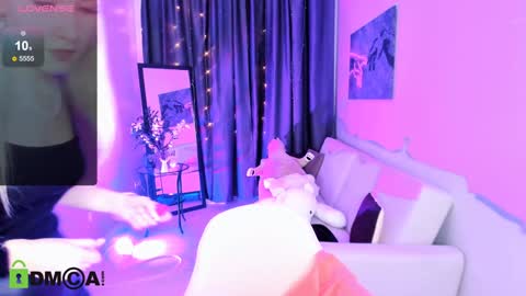 Snapshot of bunny__of_love chatting on December 2024 07:56:01 PM Sasha online show from December 2024 07:56:01 PM