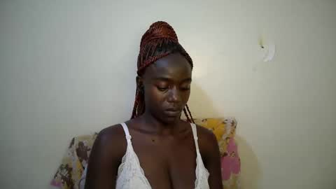 Snapshot of bunny_bliss1 chatting on April 2026 06:52:02 PM bunny_bliss1 online show from April 2026 06:52:02 PM