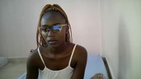 Snapshot of bunny_bliss1 chatting on May 2026 11:15:01 AM bunny_bliss1 online show from May 2026 11:15:01 AM