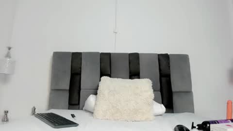 bunny online show from December 2024 03:11:01 PM