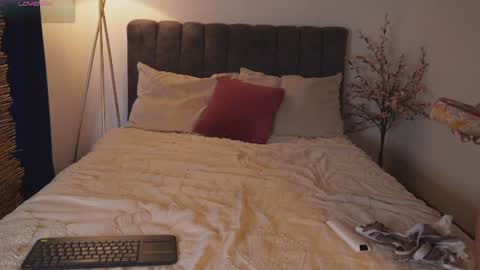Snapshot of bunnycute_shy chatting on June 2026 12:35:01 PM 30 Off online show from June 2026 12:35:01 PM