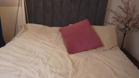 Snapshot of bunnycute_shy chatting on June 2026 12:42:01 PM 30 Off online show from June 2026 12:42:01 PM