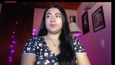 Snapshot of bunnyemilyr0s33 chatting on December 2024 07:58:01 AM bunnyEmilyR0s33 online show from December 2024 07:58:01 AM