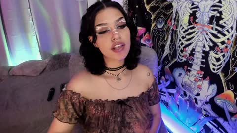   online show from December 2024 10:06:02 AM