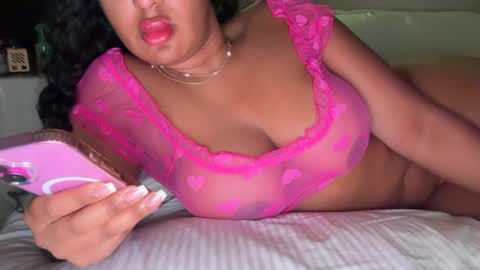 Snapshot of bunsbunnyprincess chatting on July 2026 02:02:01 PM Buns Bunny Princess online show from July 2026 02:02:01 PM