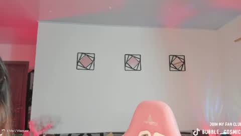 Im Val Welcome to my room My instagram Bubble cosmic online show from June 2026 01:19:01 AM
