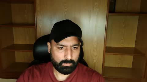 Hairy Arabian online show from September 2025 04:58:02 AM