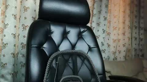 Hairy Arabian online show from April 2026 07:14:01 AM