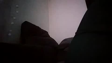 Snapshot of bury703709 chatting on January 2025 03:56:01 AM Creazy dad online show from January 2025 03:56:01 AM