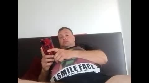 Snapshot of bury703709 chatting on May 2026 12:32:02 PM Creazy dad online show from May 2026 12:32:02 PM
