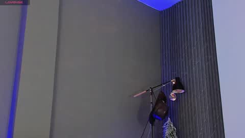 Buster independent model online show from December 2024 08:03:02 AM