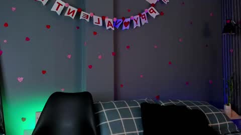 Buster independent model online show from February 2025 05:05:01 AM