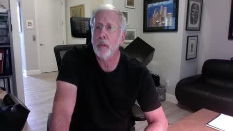 Snapshot of bustinout99 chatting on April 2026 04:01:02 PM afternoon wood online show from April 2026 04:01:02 PM