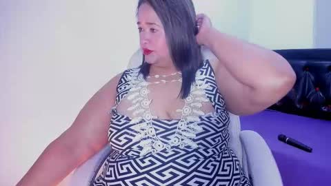 Snapshot of busty_juicyy chatting on February 2026 12:35:02 PM busty juicyy online show from February 2026 12:35:02 PM
